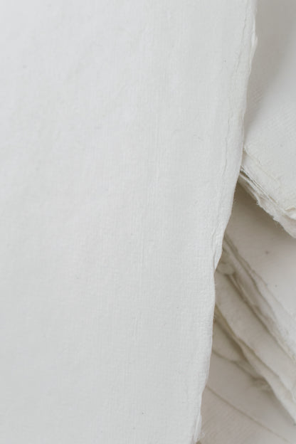 Handmade Paper / 5×7 Sheets / Off-White / Smooth