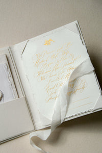 Bundlea Sale [Book]  04